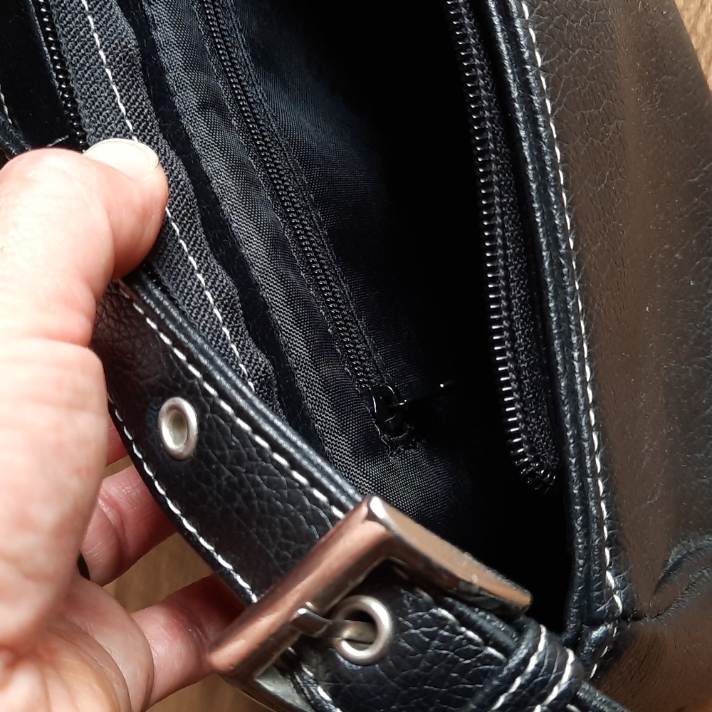 Handbag - Picture 9 of 16